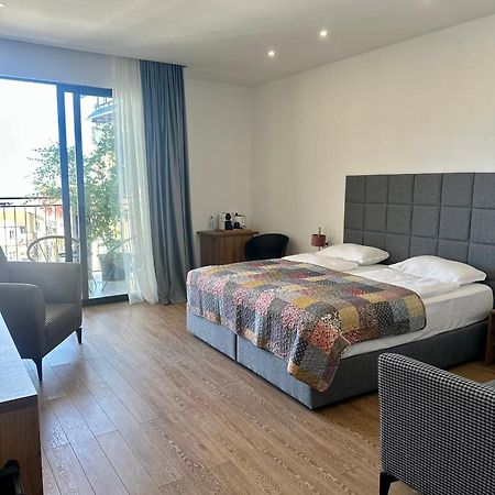 Hotel Homey Kobuleti ภายนอก รูปภาพ