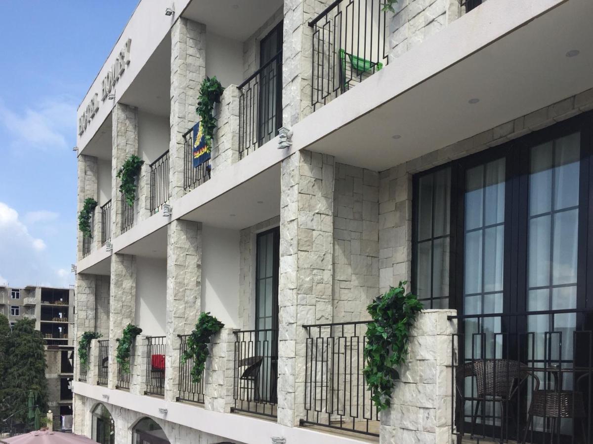Hotel Homey Kobuleti ภายนอก รูปภาพ